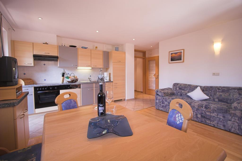Apartments Dilln Guetl Tiers Rum bild